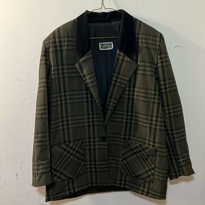 Vintage green black plaid blazer with velvet collar